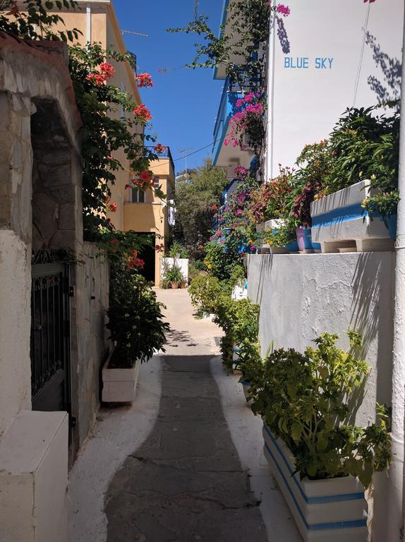 Blue Sky Apartment Palaiochora Exterior photo